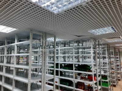 Среднегрузовые стеллажи "ТСУ" для завода пищевых ингредиентов и специй в Московской области